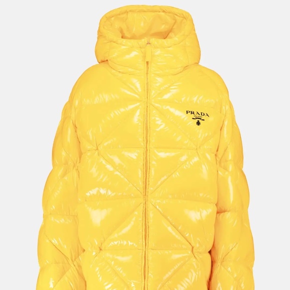 size 44 / 8 US Prada Yellow Triangle-Quilted Puffer Down Jacket Nylon - Picture 1 of 13